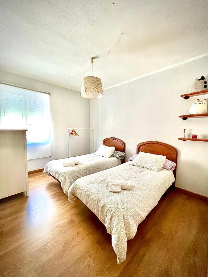 Apartamento Puertu Chicu con plaza de garaje privada Llanes Exterior foto